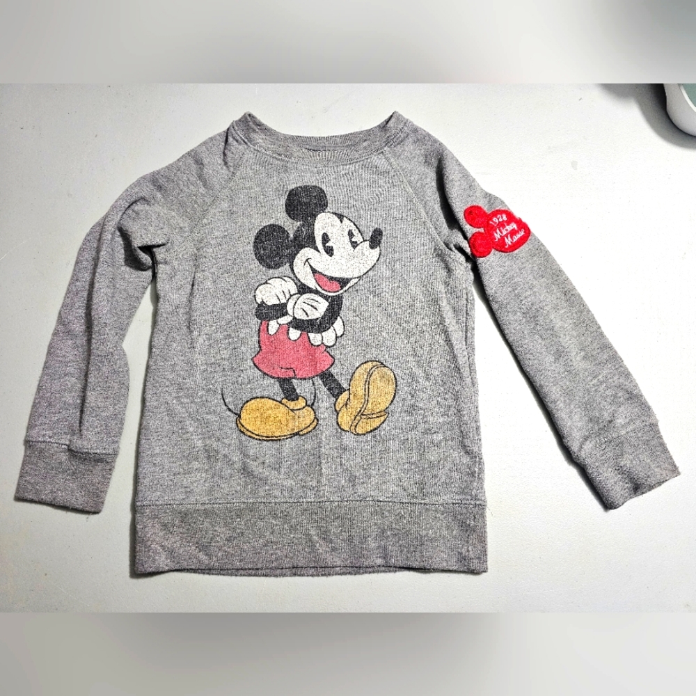 Peek brand size 4/5 Mackey sweatshirt